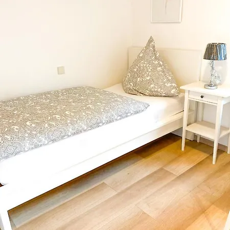 Haus Inn *