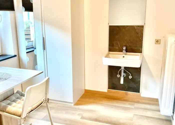 Haus Inn 2*